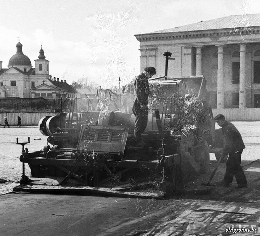 Экскурсія (вакол) аднаго дома. Палац тэкстыльшчыкаў