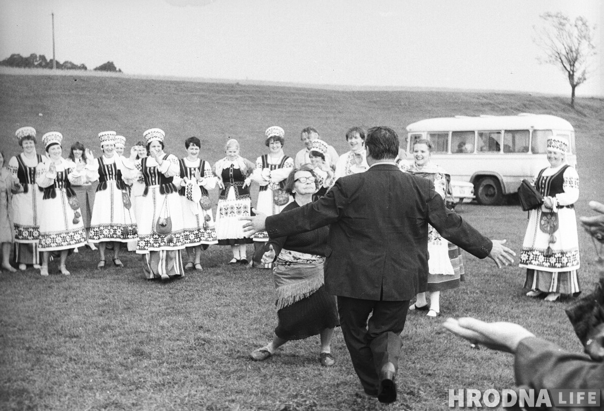 "В такие годы так прыгать!” Бывший танцор "Нёмана" рассказал, как танцевали с Ларисой Ляшенко