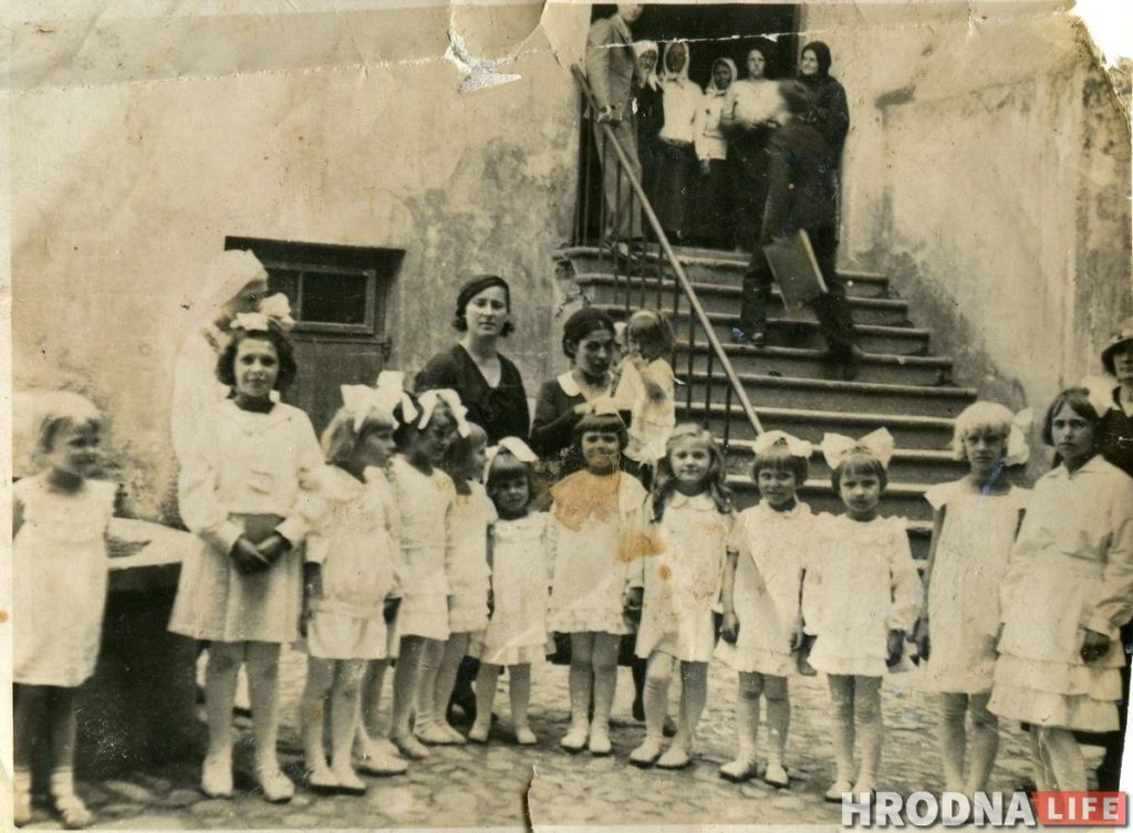 "Бацька ведаў 8 моў, жылі ў шыкоўнай кватэры". 90-гадовая Леакадзія Міцкевіч пра жыццё ў Гродне 1930-40-х