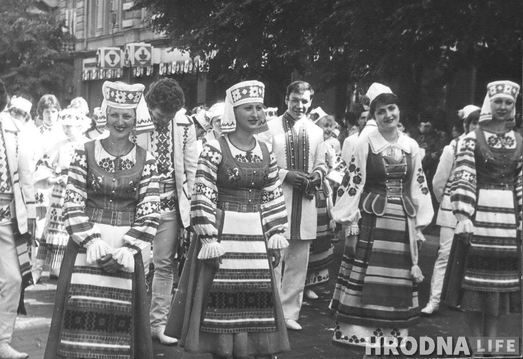 "Танцавалі, як шалёныя". Мікола Таранда расказаў аб прыгодах артыстаў "Нёмана"