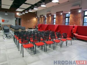 «Закрыццё ПВТ у Гродне - вялікая памылка». Прэтэндэнт у прэзідэнты Валерый Цапкала выказаўся пра рэгіянальныя цэнтры «Закрыццё ПВТ у Гродне - вялікая памылка». Прэтэндэнт у прэзідэнты Валерый Цапкала выказаўся пра рэгіянальныя цэнтры