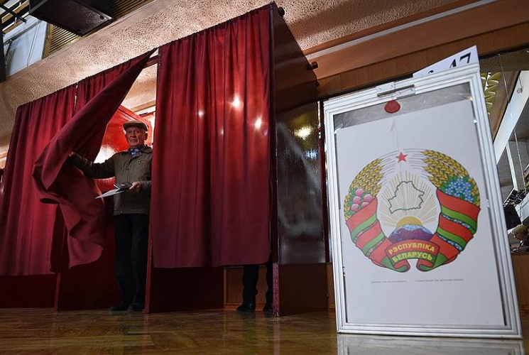 Яшчэ чацвёра рыхтуюцца ў прэзідэнты: фермер, два прадпрымальнікі і актывіст-каталік Яшчэ чацвёра рыхтуюцца ў прэзідэнты: фермер, два прадпрымальнікі і актывіст-каталік