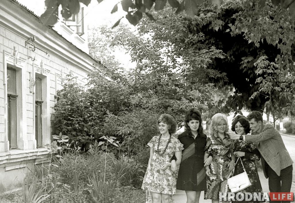 Женский роман времен пандемии. Серия 3. “Бедная Лиза и настоящий полковник”