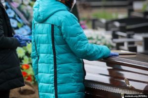 «Нам усё казалі: „Рана — чакайце“». Як у Лідзе ад каранавіруса памёр 36-гадовы мужчына