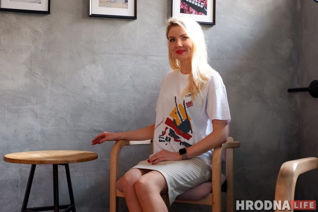 “Мастера увидели, сказали – классно!” Купи шопер, футболку или маску с “супрематическим” принтом и поддержи детский хоспис