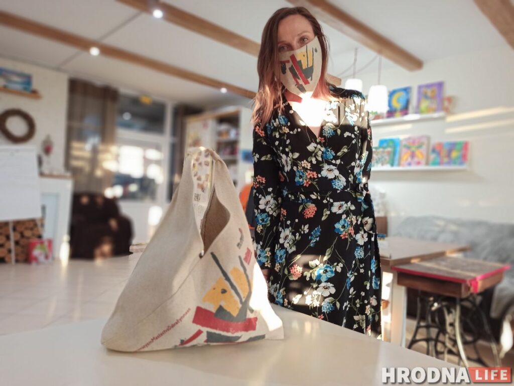 Шоперы с супрематическим принтом. Как это выглядит и кто их шьет