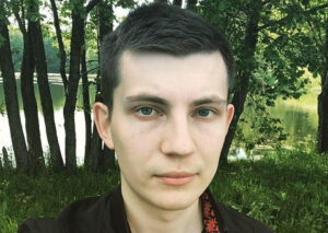 «Казалі, калі не адчынім, дзверы ўзарвуць». Чаму затрымалі адміністратара ТГ-канала Ігара Лосіка?