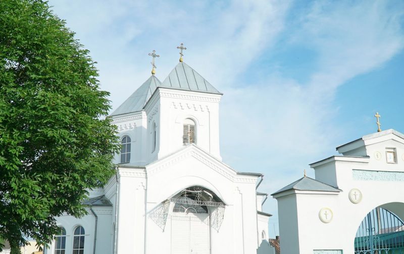 Палац графіні Красінскай, мясціны Ажэшкі і... жалезны чалавек. Што пабачыць за дзень у ваколіцах Гродна