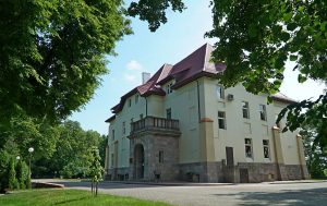 Палац графіні Красінскай, мясціны Ажэшкі і... жалезны чалавек. Што пабачыць за дзень у ваколіцах Гродна Палац графіні Красінскай, мясціны Ажэшкі і... жалезны чалавек. Што пабачыць за дзень у ваколіцах Гродна