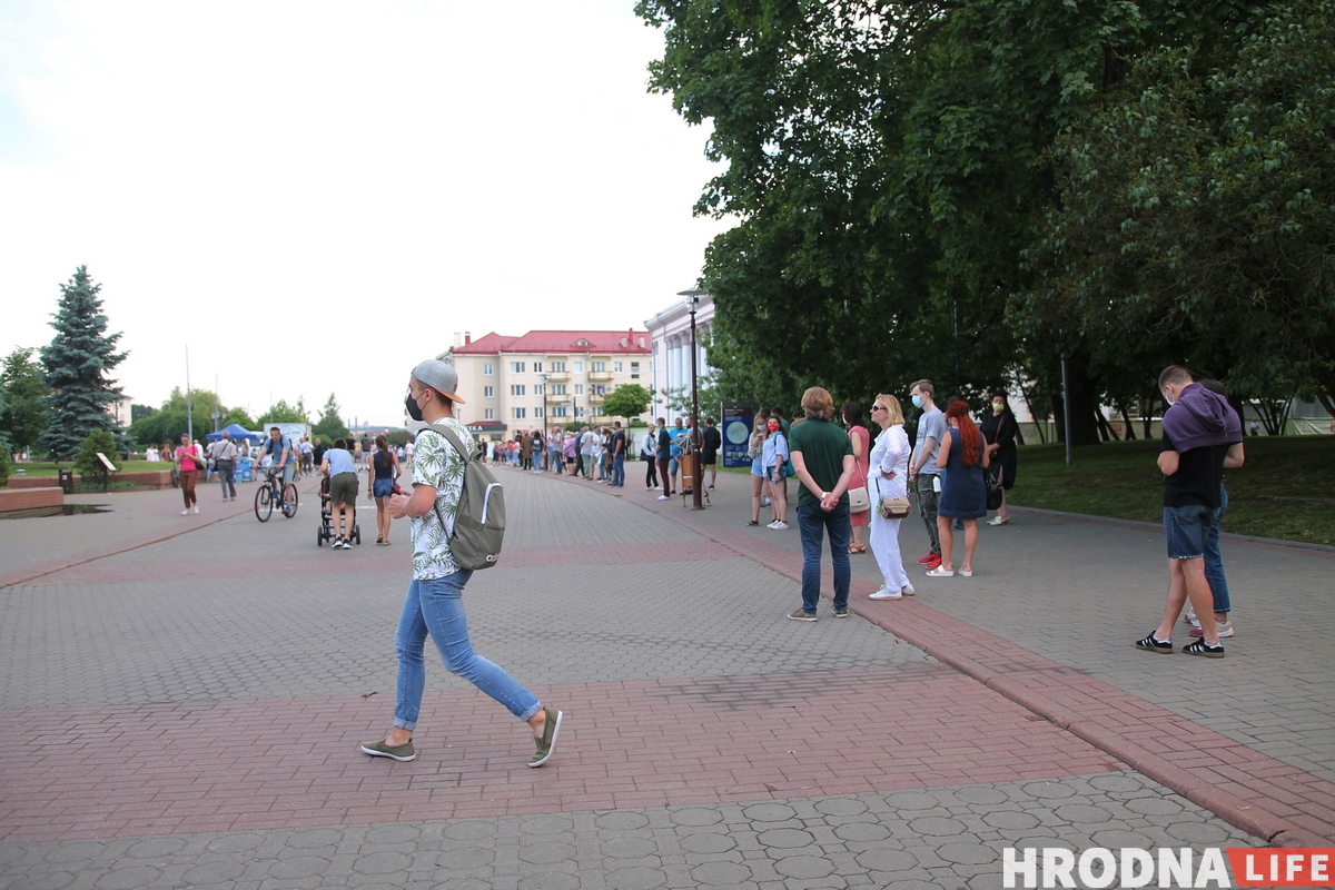 У Гродне адбылася акцыя салідарнасці з затрыманымі
