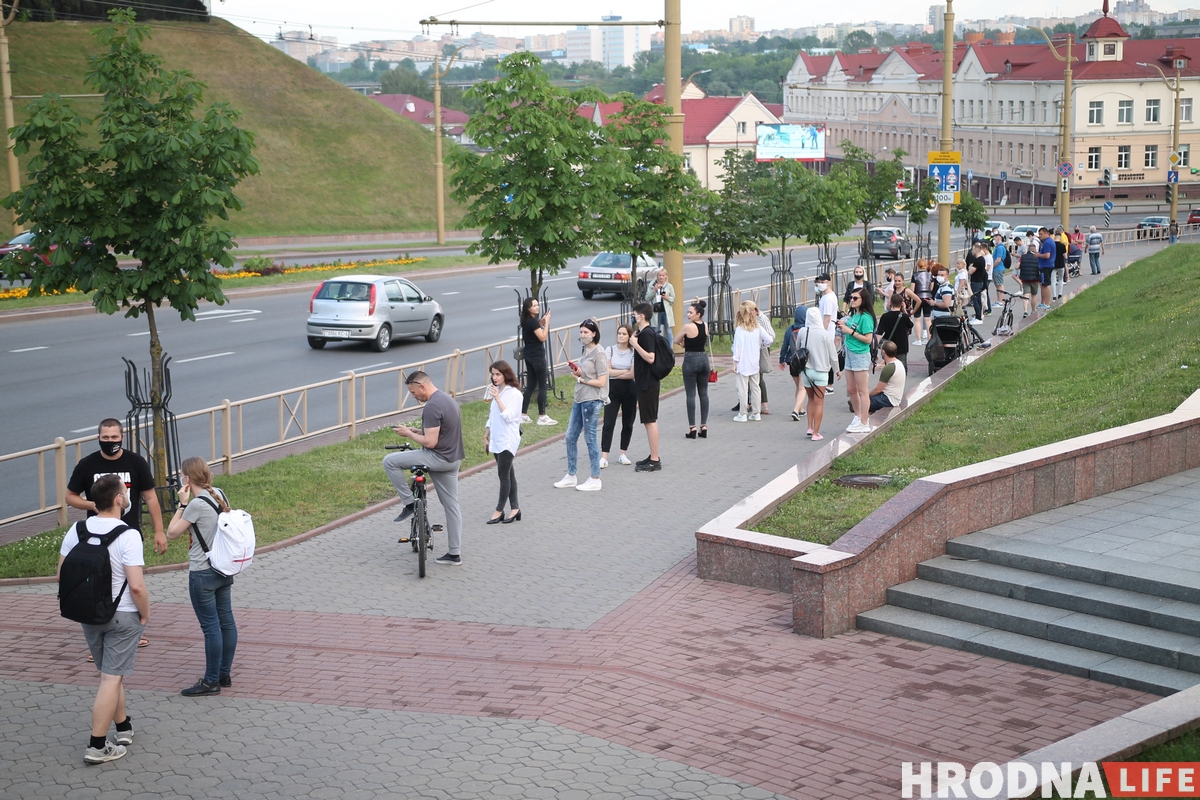 У Гродне адбылася акцыя салідарнасці з затрыманымі
