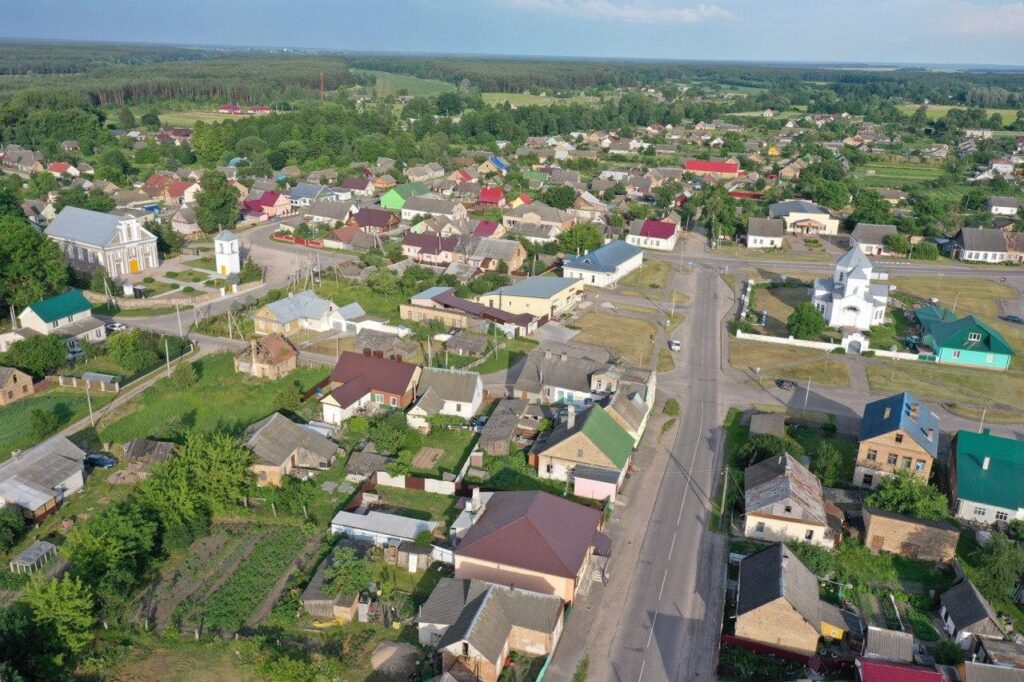 Палац графіні Красінскай, мясціны Ажэшкі і... жалезны чалавек. Што пабачыць за дзень у ваколіцах Гродна