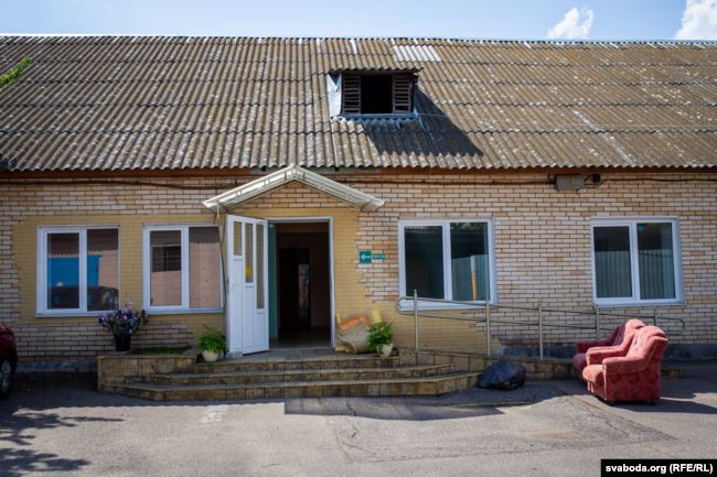 За гродзенскіх валанцёраў у хоспісе, якія шылі камбінезоны для медыкаў, заступіўся Мечыслаў Гой