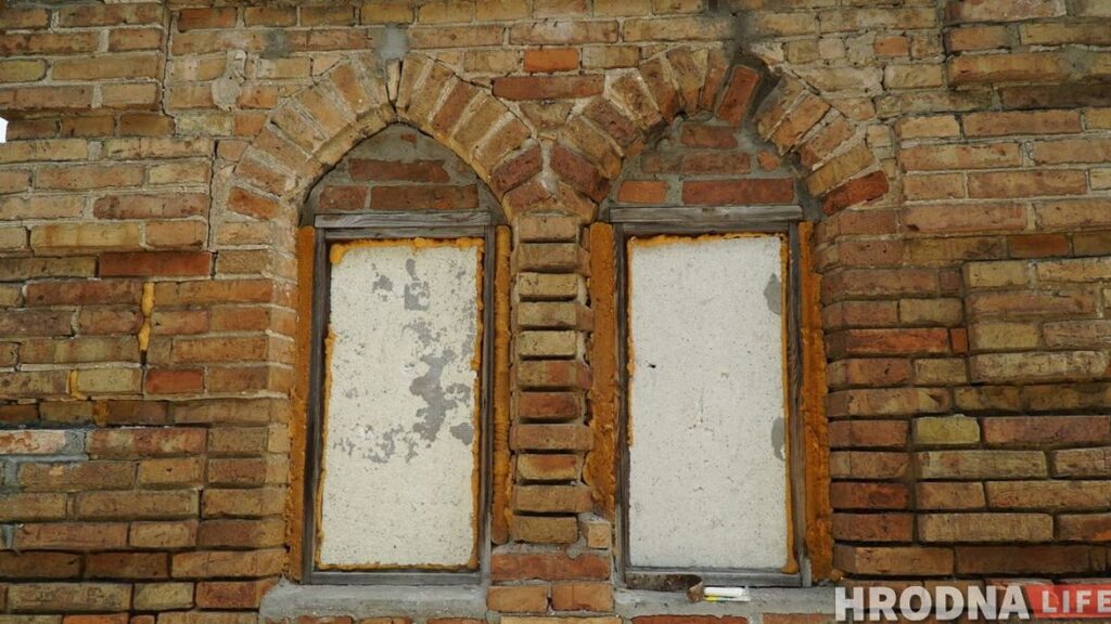 Палац у лясных джунглях,  пешы мост і найвышэйшы млын Беларусі: падарожжа на 12 цікавостак за 1 дзень