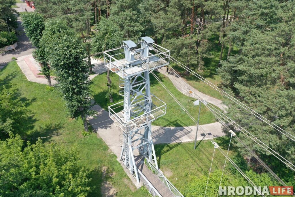 Палац у лясных джунглях,  пешы мост і найвышэйшы млын Беларусі: падарожжа на 12 цікавостак за 1 дзень