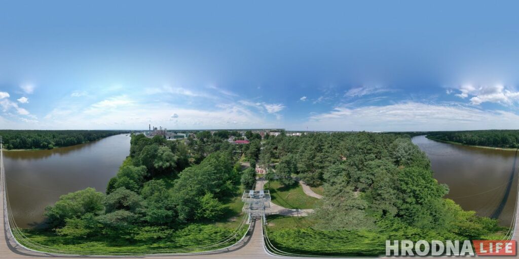 Палац у лясных джунглях,  пешы мост і найвышэйшы млын Беларусі: падарожжа на 12 цікавостак за 1 дзень