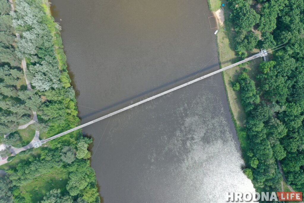 Палац у лясных джунглях,  пешы мост і найвышэйшы млын Беларусі: падарожжа на 12 цікавостак за 1 дзень