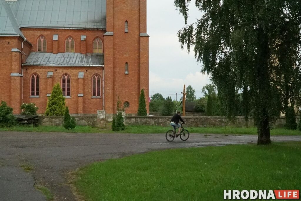 Палац у лясных джунглях,  пешы мост і найвышэйшы млын Беларусі: падарожжа на 12 цікавостак за 1 дзень
