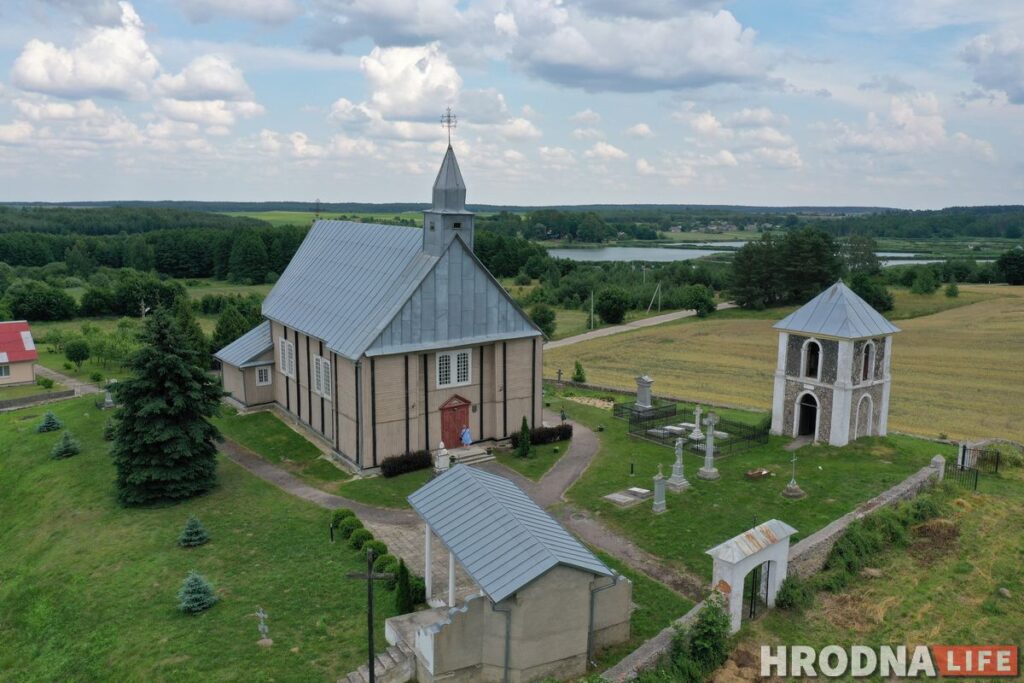 Палац у лясных джунглях,  пешы мост і найвышэйшы млын Беларусі: падарожжа на 12 цікавостак за 1 дзень