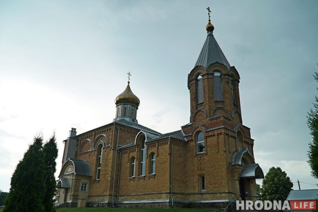 Палац у лясных джунглях,  пешы мост і найвышэйшы млын Беларусі: падарожжа на 12 цікавостак за 1 дзень