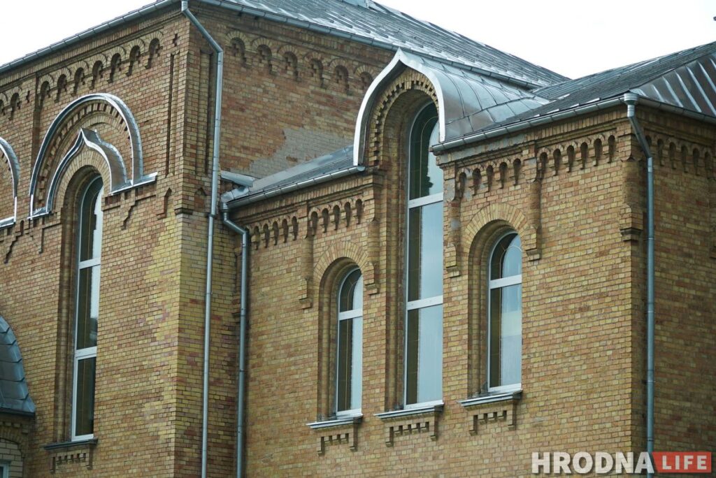 Палац у лясных джунглях,  пешы мост і найвышэйшы млын Беларусі: падарожжа на 12 цікавостак за 1 дзень