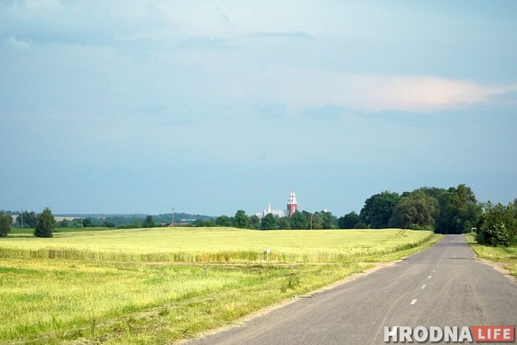 Палац у лясных джунглях,  пешы мост і найвышэйшы млын Беларусі: падарожжа на 12 цікавостак за 1 дзень