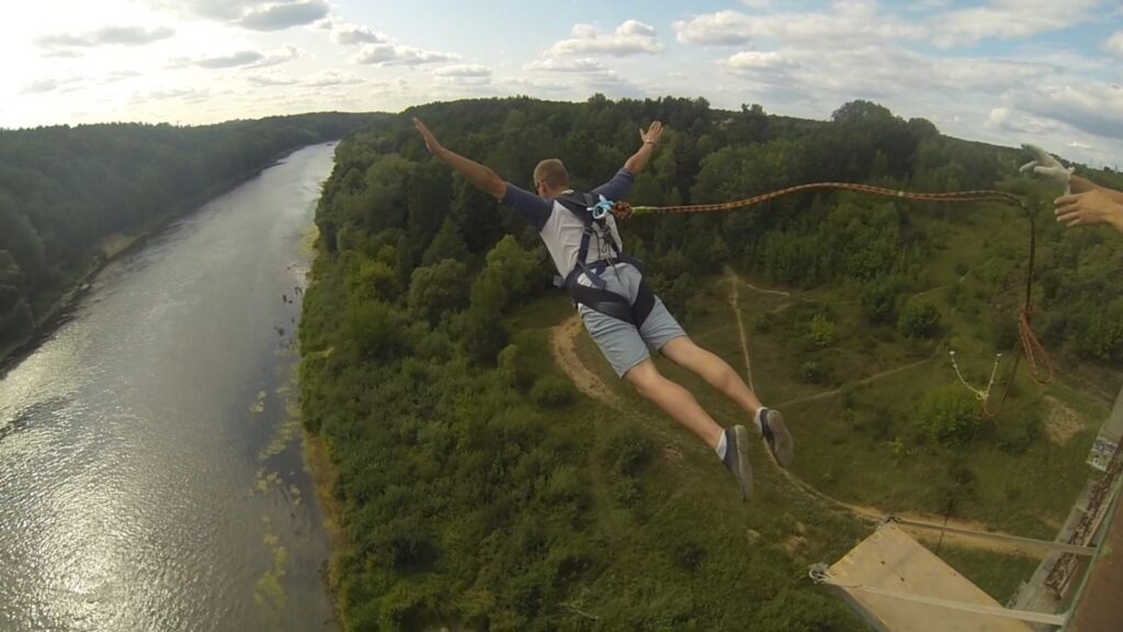 Три жизни одного моста. Экскурсия (вокруг) одного дома
