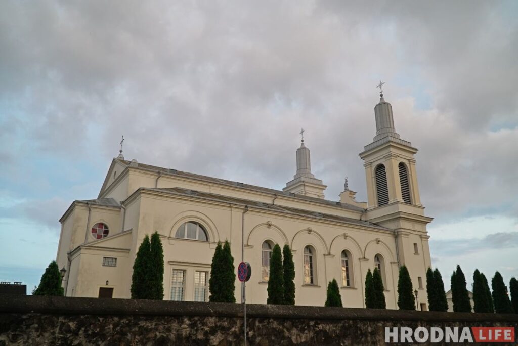 Палац у лясных джунглях,  пешы мост і найвышэйшы млын Беларусі: падарожжа на 12 цікавостак за 1 дзень
