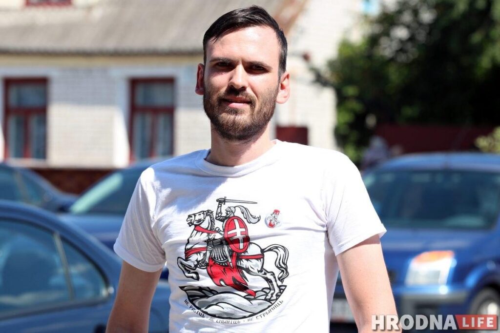 Гродненец из того самого Volkswagen с бело-красно-белыми флагами планирует пересесть на Запорожцы Владимир Родченко. Работает в одной из IT-компаний Гродно