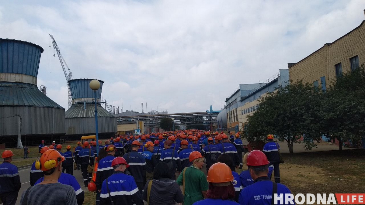 There are 3000 vacancies in Hrodna. But employees cannot find jobs because of blacklists