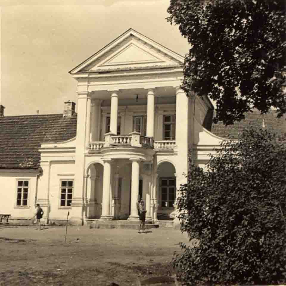 Каліноўскі, скарб Талочкаў і сядзіба, дзе гасцяваў Напалеон. 10 месцаў паміж  Свіслаччу і Зэльвай – за 1 дзень