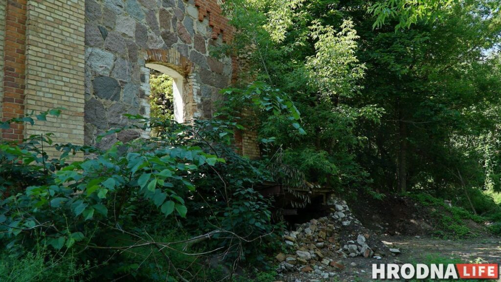 Каліноўскі, скарб Талочкаў і сядзіба, дзе гасцяваў Напалеон. 10 месцаў паміж  Свіслаччу і Зэльвай – за 1 дзень