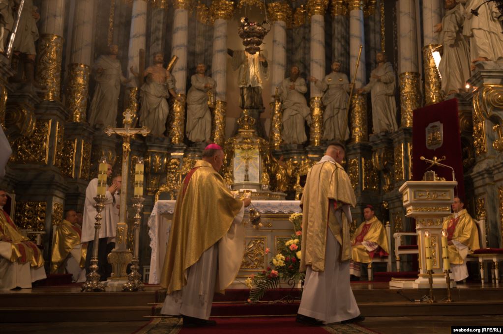 «Вместо лжи должна воцариться правда». В Гродно молились о разрешении кризиса и возвращении Кондрусевича. ФОТО
