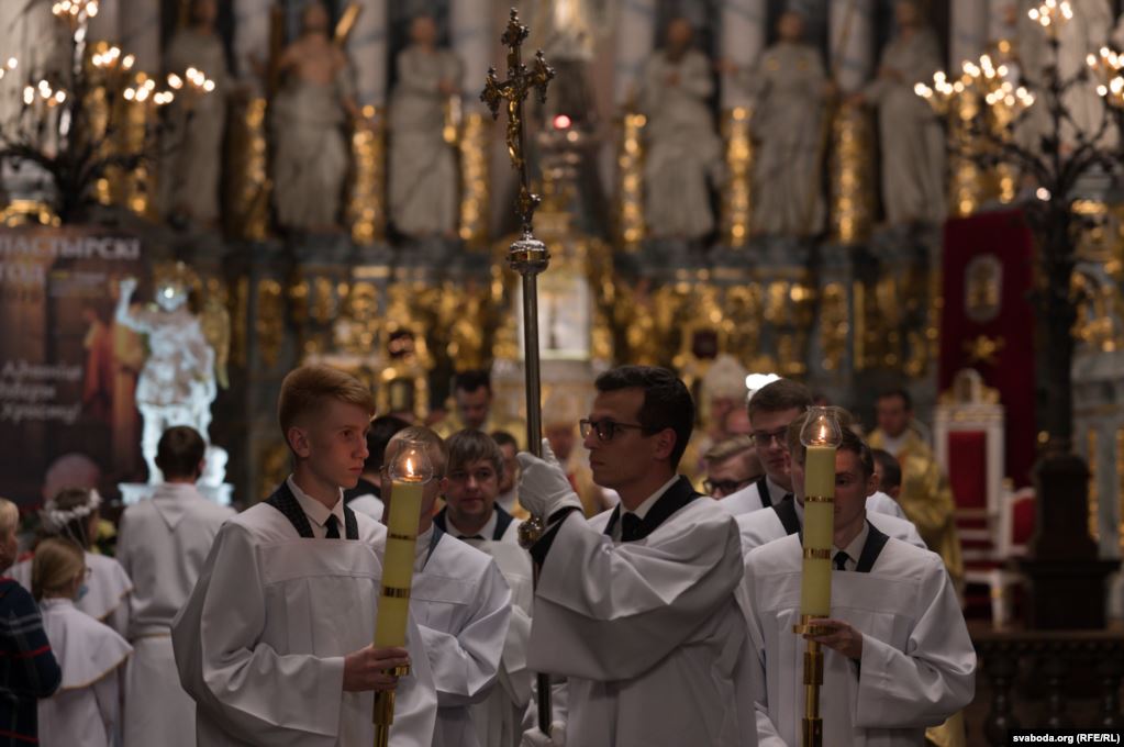 «Вместо лжи должна воцариться правда». В Гродно молились о разрешении кризиса и возвращении Кондрусевича. ФОТО