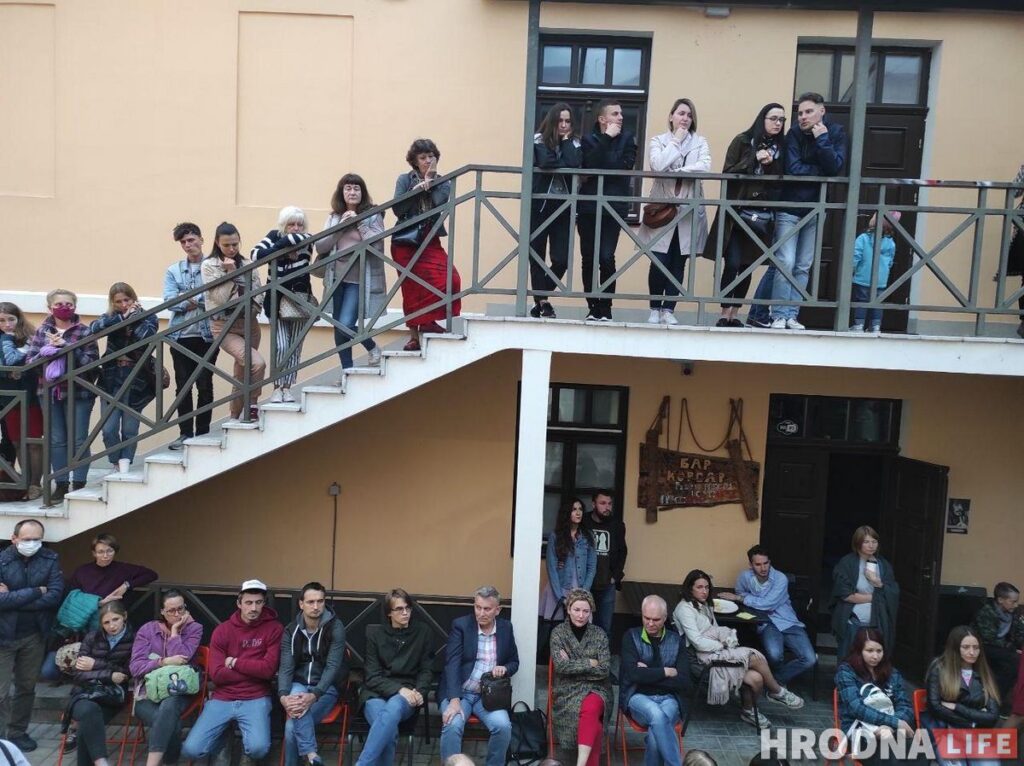 "Часам важныя не ноты". Баяніст Ягор Забелаў пра першы сольнік, ідэальнага слухача і музыку эмоцый