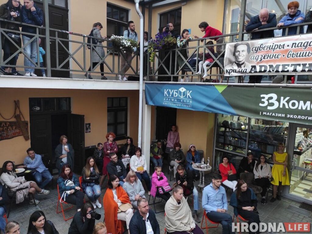 "Часам важныя не ноты". Баяніст Ягор Забелаў пра першы сольнік, ідэальнага слухача і музыку эмоцый