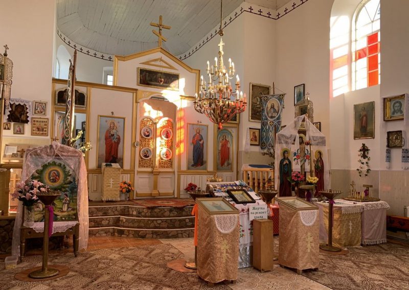 Горад Ларысы Геніюш, радзіма беларускіх немцаў і сядзіба, дзе гасцяваў Напалеон. 10 месцаў паміж  Свіслаччу і Зэльвай – за 1 дзень