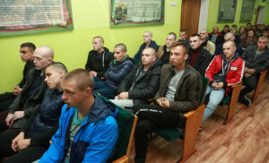 Призывники в гродненском военкомате. Фото иллюстрационное, grodnonews.by