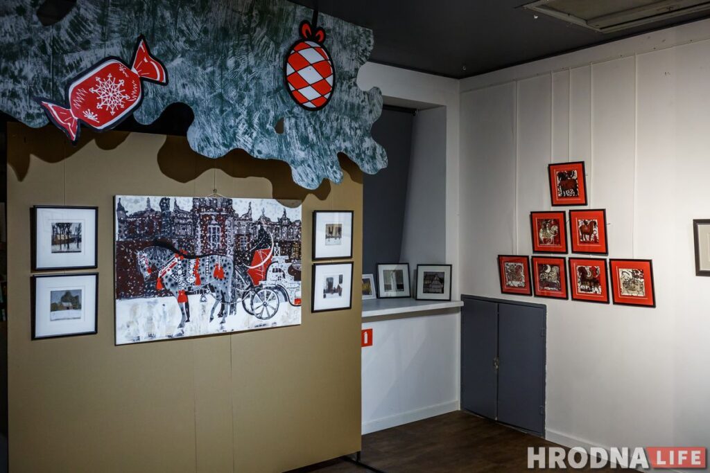 Калядныя конікі – таксама “Пагоня”. У Гродне адкрылі навагоднюю выставу Валянціны Шоба