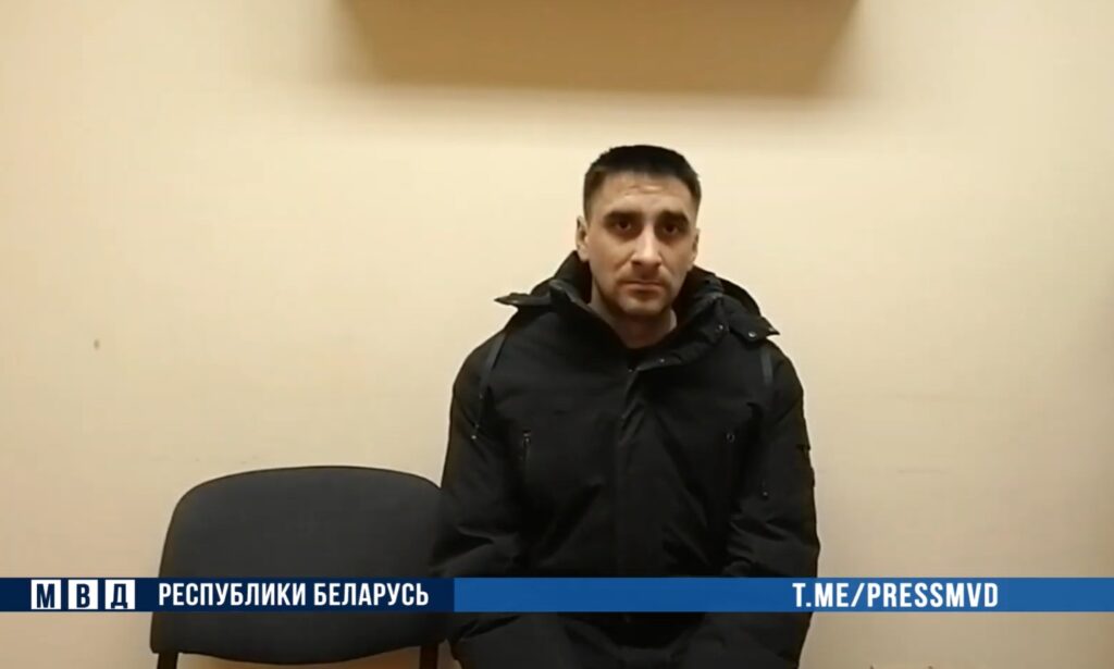 Гродзенец сарваў з начнога клуба дзяржаўны сцяг. Завялі крымінальную справу