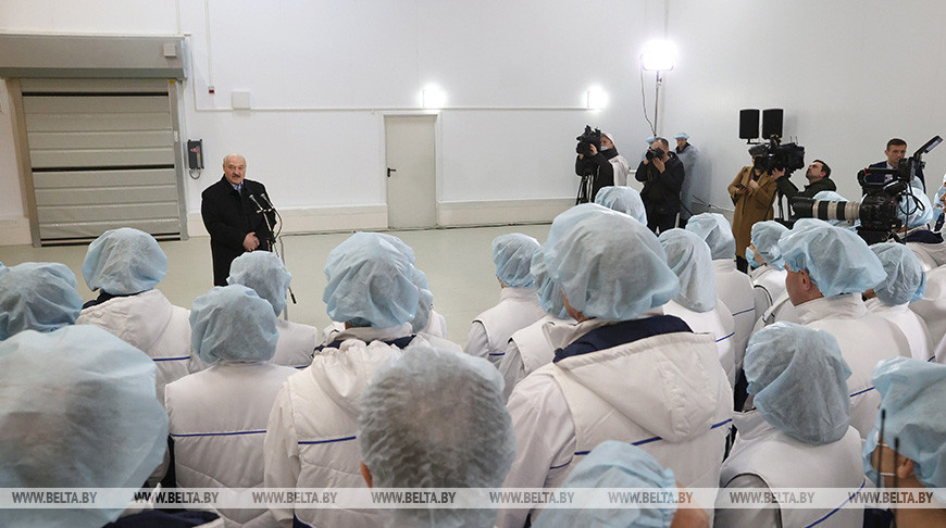 “Будут у вас другие президенты, а сейчас наберитесь терпения”. О чем Лукашенко говорил в Гродно