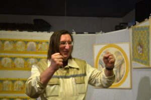 З офісніка на Гараднічанскай скралі дарагія карціны. Ад іх пазбавіліся нечаканым спосабам Алесь Пушкін: Фота: Марк Харл