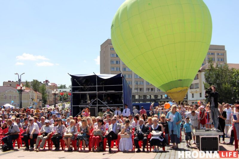 Фестивалю национальных культур исполнилось 25 лет. Как он изменился за эти годы