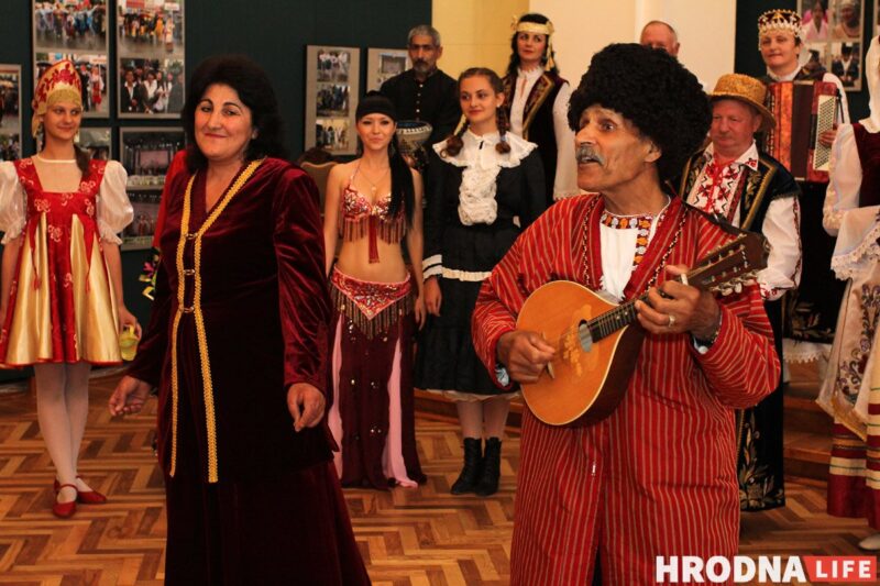 Фестивалю национальных культур исполнилось 25 лет. Как он изменился за эти годы