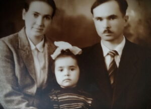 Мае бацькі і я. 1957 г.