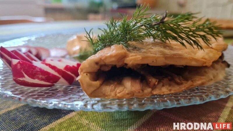 Гатуй хутка, еш павольна. Аўсянаблін з начыннем на выбар да нядзельнага сняданку