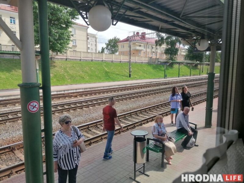 Без Wi-Fi и с раскладными диванами. Проехали в первом прицепном вагоне на Москву