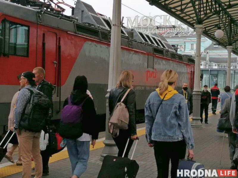 Без Wi-Fi и с раскладными диванами. Проехали в первом прицепном вагоне на Москву