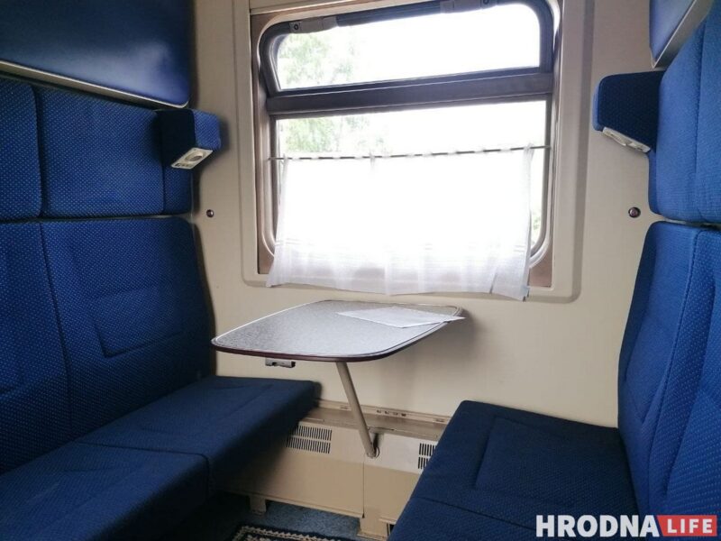Без Wi-Fi и с раскладными диванами. Проехали в первом прицепном вагоне на Москву