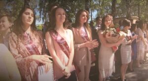 Выпускныя ў Гродне. Кім жадалі стаць выпускнікі мінулых гадоў і ці спраўдзіліся іх мары? Выпускныя ў Гродне. Кім жадалі стаць выпускнікі мінулых гадоў і ці спраўдзіліся іх мары?